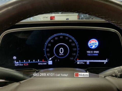 2022 Cadillac Escalade ESV Premium Luxury