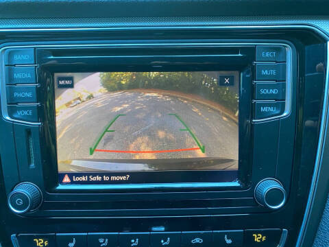 2017 Volkswagen Passat 1.8T R-Line