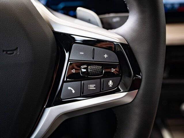 2025 BMW 3 Series 330i xDrive