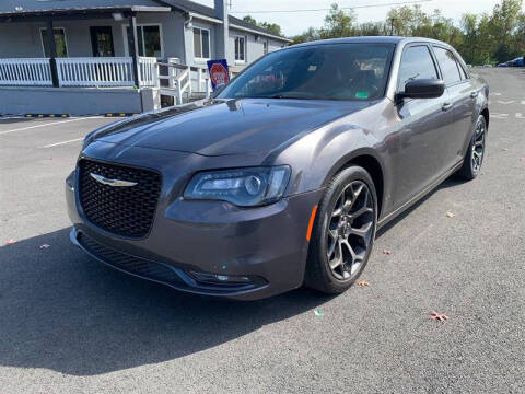 2018 Chrysler 300 S