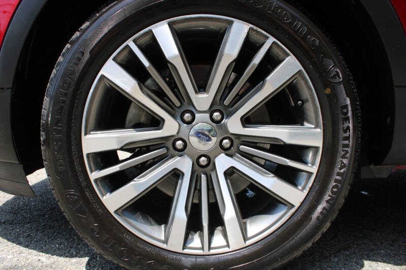 2017 Ford Explorer Platinum