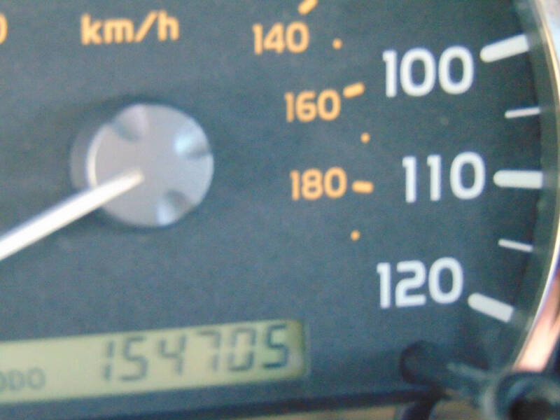 2005 Toyota Sequoia SR5