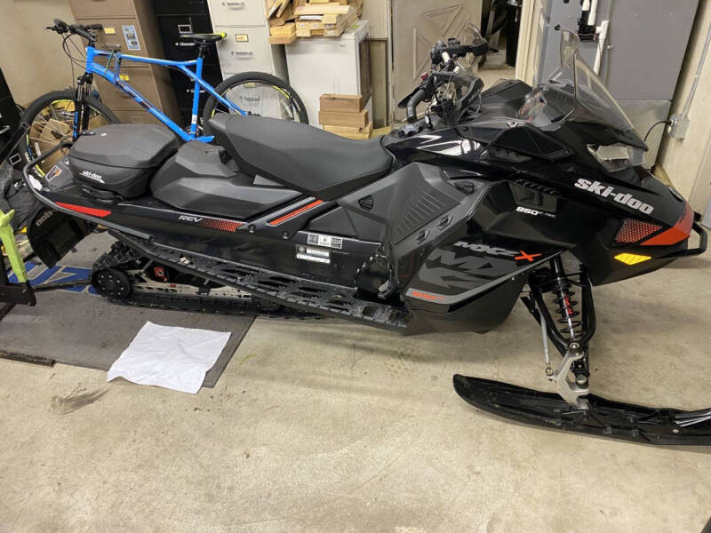 2017 Ski-Doo MXZ X 850 E-Tec