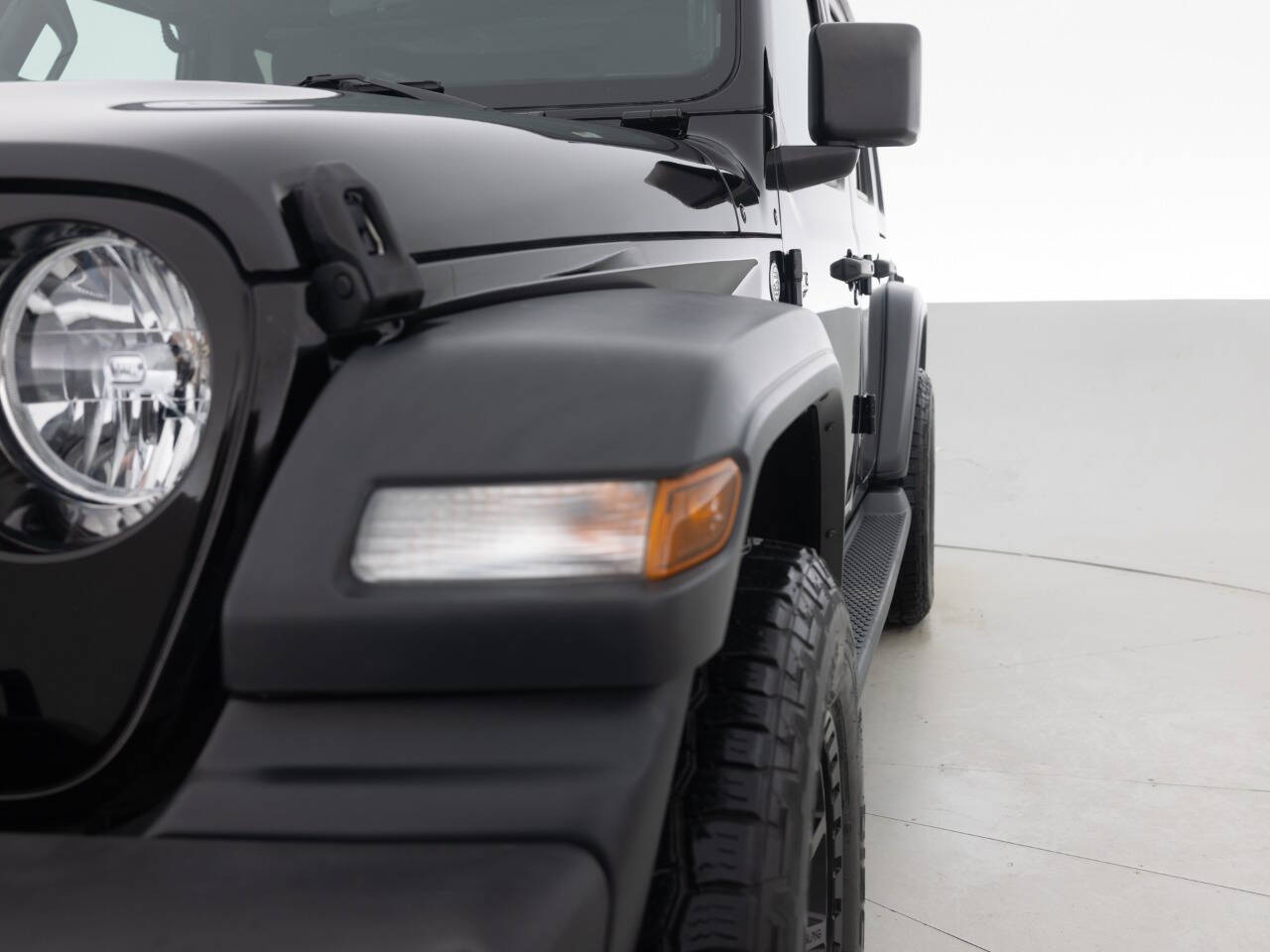 Used Car 2018 Jeep Wrangler Unlimited  Sport S 4x4 4dr Suv (midyear Release) For Sale Under $20,000 In Coal City, Illinois