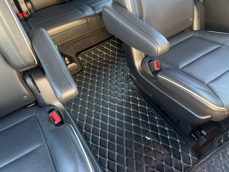 2022 Cadillac Escalade ESV Premium Luxury