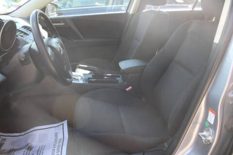 2011 Mazda MAZDA3 i Touring