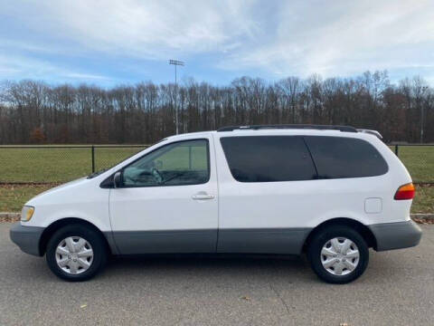 1998 Toyota Sienna for sale at Exem United in Plainfield NJ