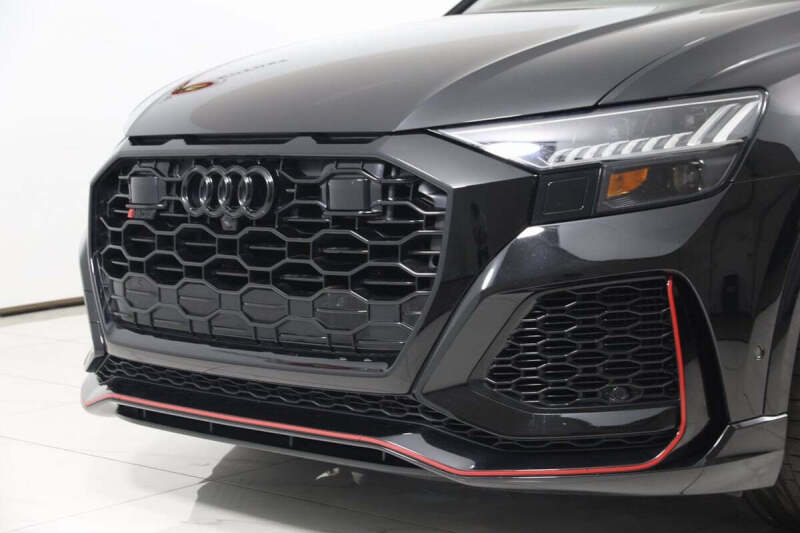 2023 Audi RS Q8 4.0T quattro