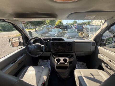 2011 Ford E-Series