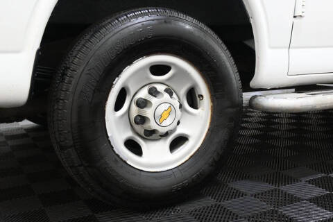 2023 Chevrolet Express 2500