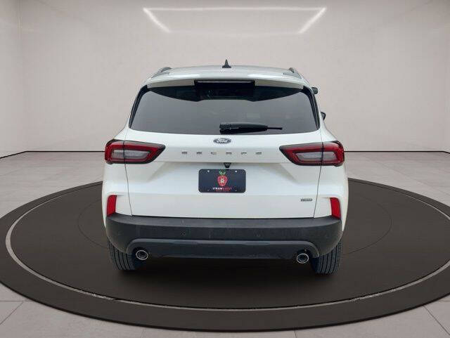 2025 Ford Escape Hybrid ST-Line