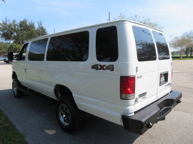 2014 Ford E-Series E-350 SD XLT
