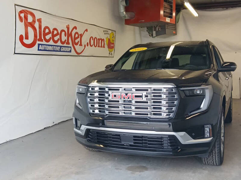 2025 GMC Acadia Denali