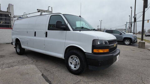 2022 Chevrolet Express 2500