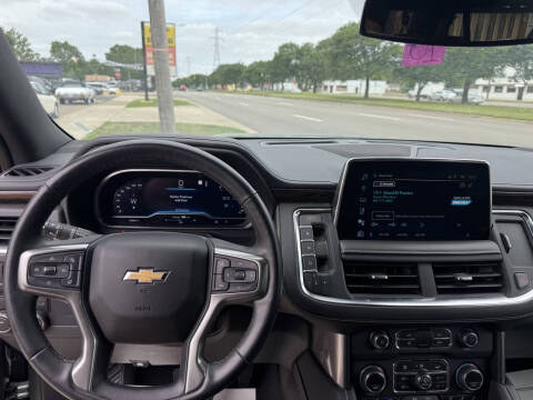 2023 Chevrolet Suburban Premier
