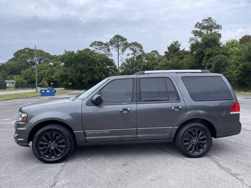 2016 Lincoln Navigator Select