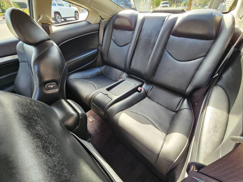 2015 Infiniti Q60 Coupe Journey