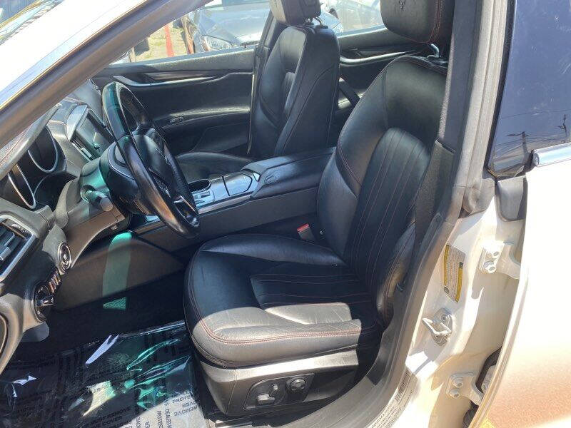 2016 Maserati Ghibli