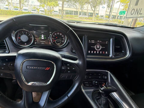 2018 Dodge Challenger SXT