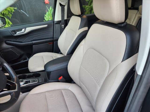 2022 Ford Escape SEL