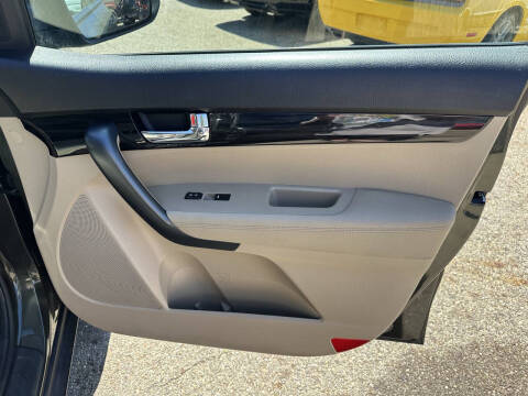 2013 Kia Sorento LX