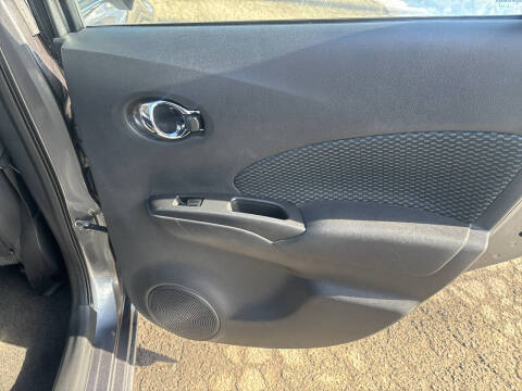 2016 Nissan Versa Note SV