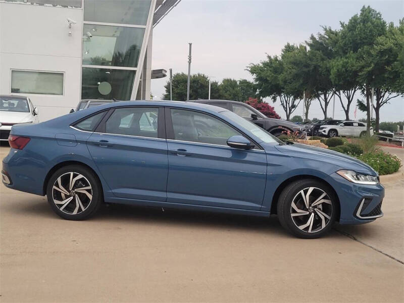 2025 Volkswagen Jetta SEL