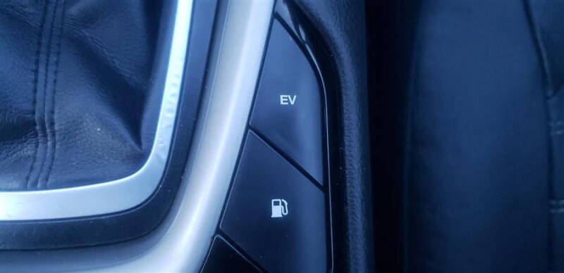 2014 Ford Fusion Energi SE