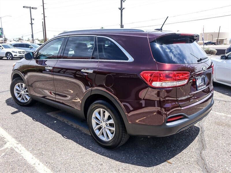 2017 Kia Sorento LX