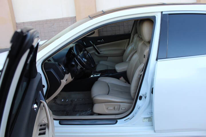 2014 Nissan Maxima