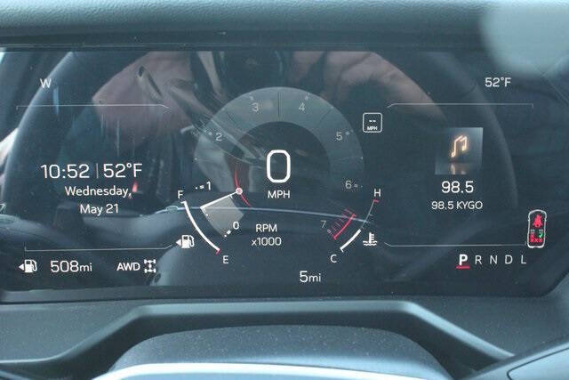 2025 GMC Acadia Elevation