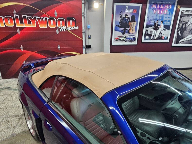 2004 Ford Mustang GT Deluxe