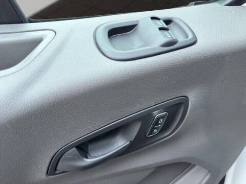 2025 Ford Transit 250