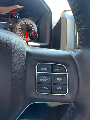 2018 RAM 1500 SLT