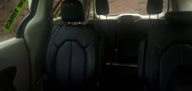 2020 Chrysler Voyager LXi
