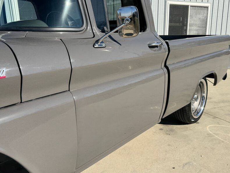 1961 Chevrolet Apache