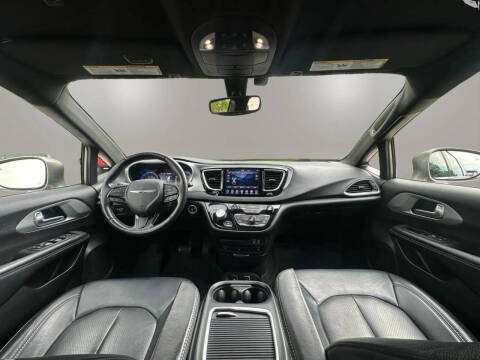2018 Chrysler Pacifica Touring L Plus