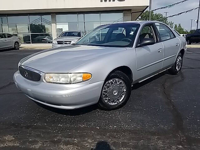 Used 2004 Buick Century Base with VIN 2G4WS52J841317117 for sale in Bellefontaine, OH