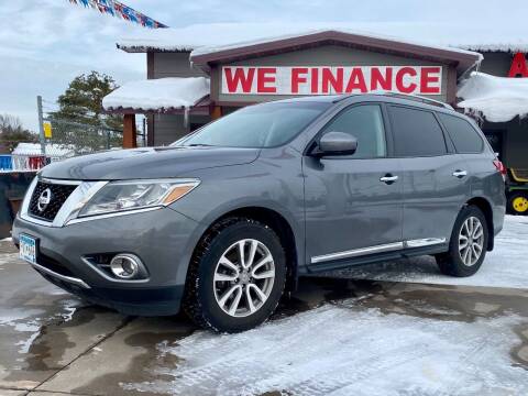 2015 Nissan Pathfinder for sale at Affordable Auto Sales in Cambridge MN