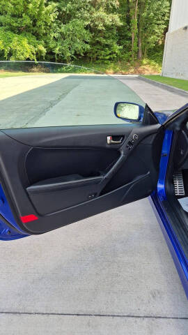 2013 Hyundai Genesis Coupe 3.8 Track