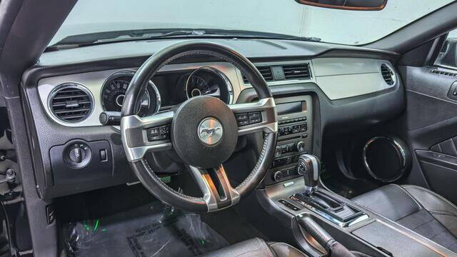 2014 Ford Mustang V6 Premium