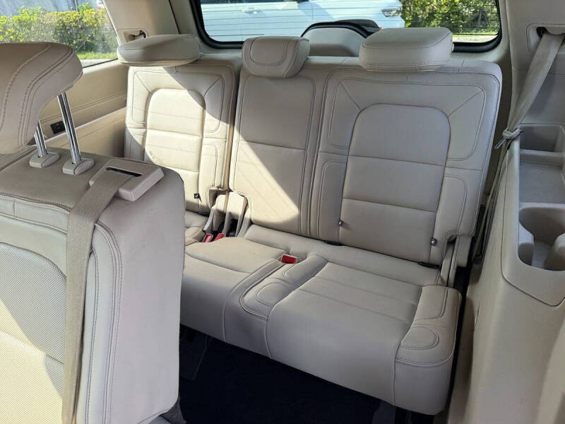 2018 Lincoln Navigator Select