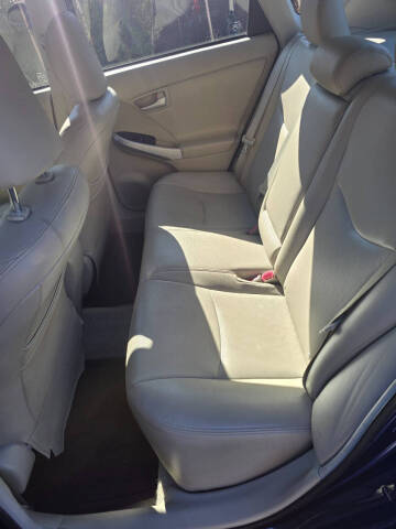 2010 Toyota Prius II