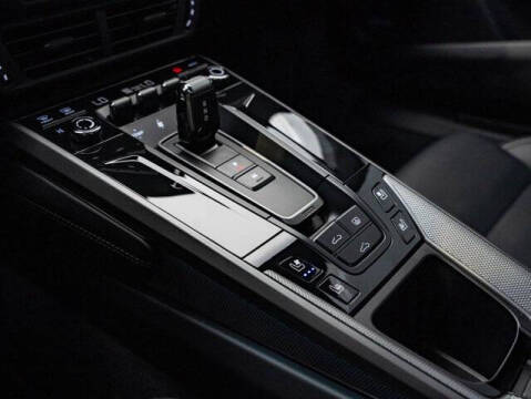 2025 Porsche 911 Carrera