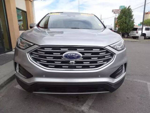2020 Ford Edge Titanium