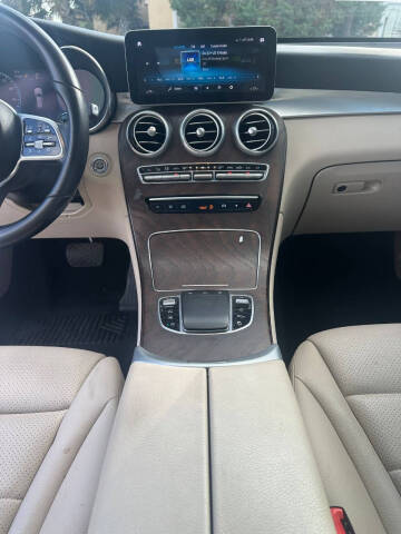 2021 Mercedes-Benz GLC GLC 300