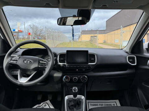2020 Hyundai Venue SE