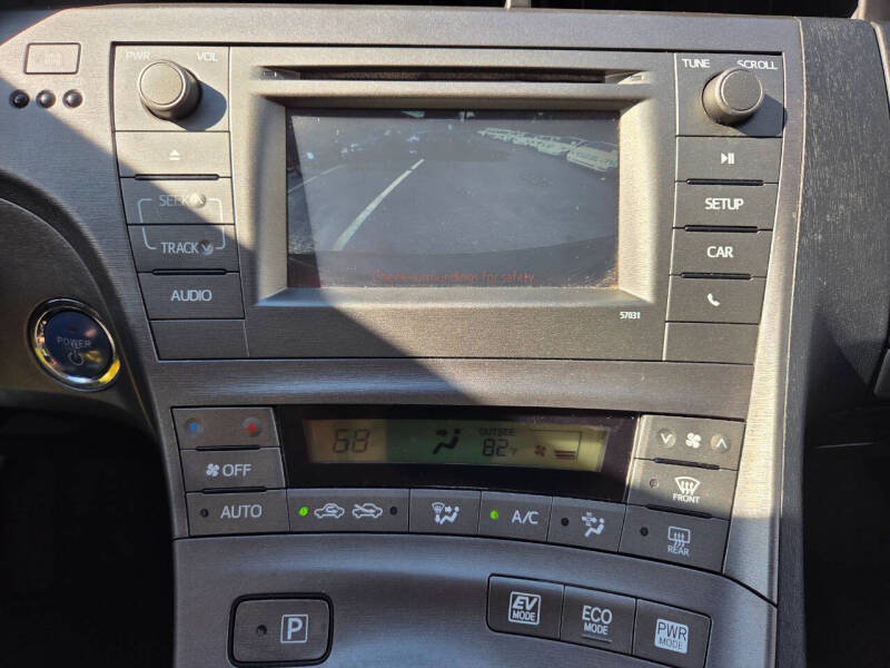 2015 Toyota Prius Two