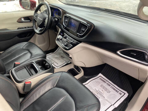 2019 Chrysler Pacifica Touring L