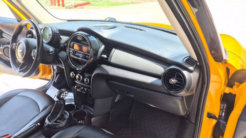 2016 MINI Hardtop 4 Door Cooper